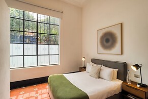 Santa Casa by Tasman