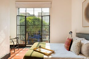 Santa Casa by Tasman