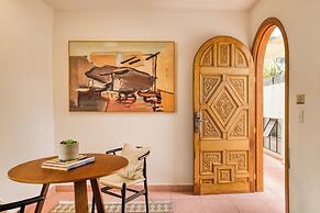 Santa Casa by Tasman