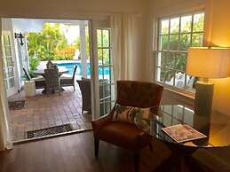 Palm Beach Oasis 3bd 3ba Private Pool Plus Parking