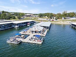Rock Lane Resort & Marina