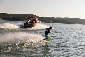 Rock Lane Resort & Marina