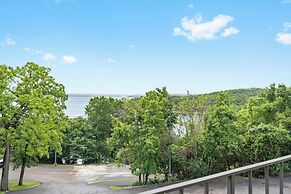Rock Lane Resort & Marina