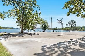 Rock Lane Resort & Marina