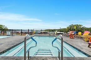 Rock Lane Resort & Marina