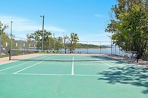 Rock Lane Resort & Marina