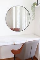 StayAU 4BRM Chic Urban Retreat