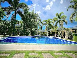 Alona Royal Palm Resort