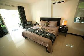 Alona Royal Palm Resort