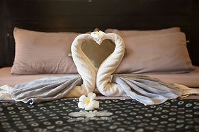 Alona Royal Palm Resort