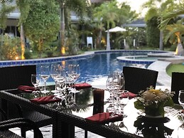 Alona Royal Palm Resort