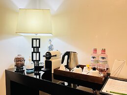 Alona Royal Palm Resort