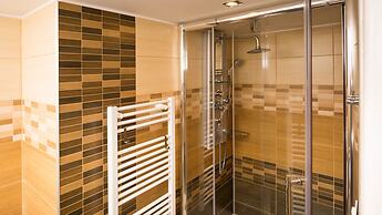 School Apartment by metro stop Vyšehrad