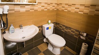 School Apartment by metro stop Vyšehrad