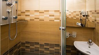 School Apartment by metro stop Vyšehrad