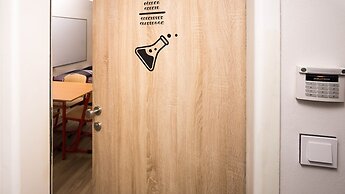 School Apartment by metro stop Vyšehrad