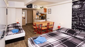 School Apartment by metro stop Vyšehrad