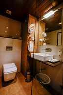 KAMAT'S DAFFODIL RESORT