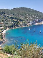 Maeiz Skopelos