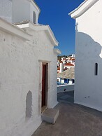 Maeiz Skopelos