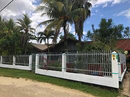 Unu Pikin Guesthouse