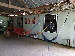 Unu Pikin Guesthouse