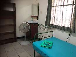 Unu Pikin Guesthouse