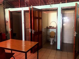 Unu Pikin Guesthouse