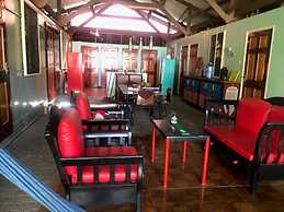 Unu Pikin Guesthouse