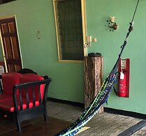 Unu Pikin Guesthouse