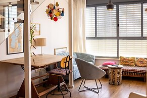 Allenby Artsy Stay by Sea N' Rent