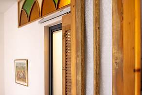 Allenby Artsy Stay by Sea N' Rent