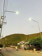 Samanta By The Hill