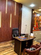 Goroomgo Four Season Guest House Varanasi
