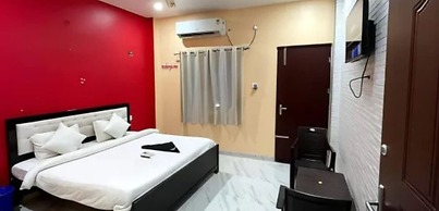 Goroomgo Four Season Guest House Varanasi