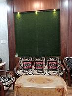 Goroomgo Four Season Guest House Varanasi