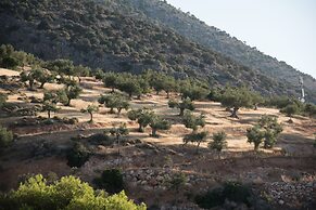 Agrilia Koromili Retreat