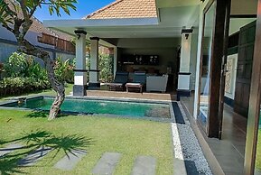 Tanjung Lima Villa Legian