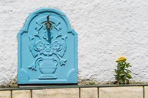 Anna's Studios & Apartments