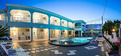 Anna's Studios & Apartments