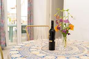 Anna's Studios & Apartments