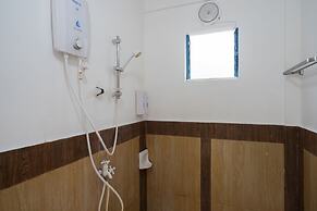 Costas De Liwa Bar & Beach Resort