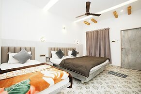Dwarka Resort