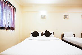 Hotel Della Comfort near Ambreshwar Shiv Mandir, Ambernath