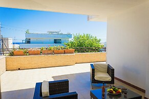 Villetta Rosa Con Attico Near The Sea