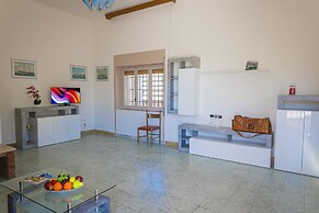 Villetta Rosa With Garden Near The Sea