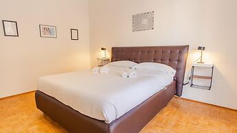 Residenza Ponte Pietra - Italian Homing