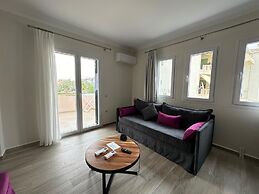 Michael Apartments - Private Parking