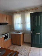 Michael Apartments - Private Parking