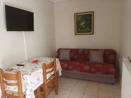 Michael Apartments - Private Parking